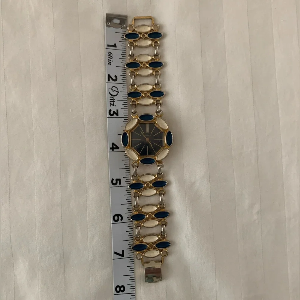 Vintage Women’s Louis 17 Jewels Wristwatch (Working)